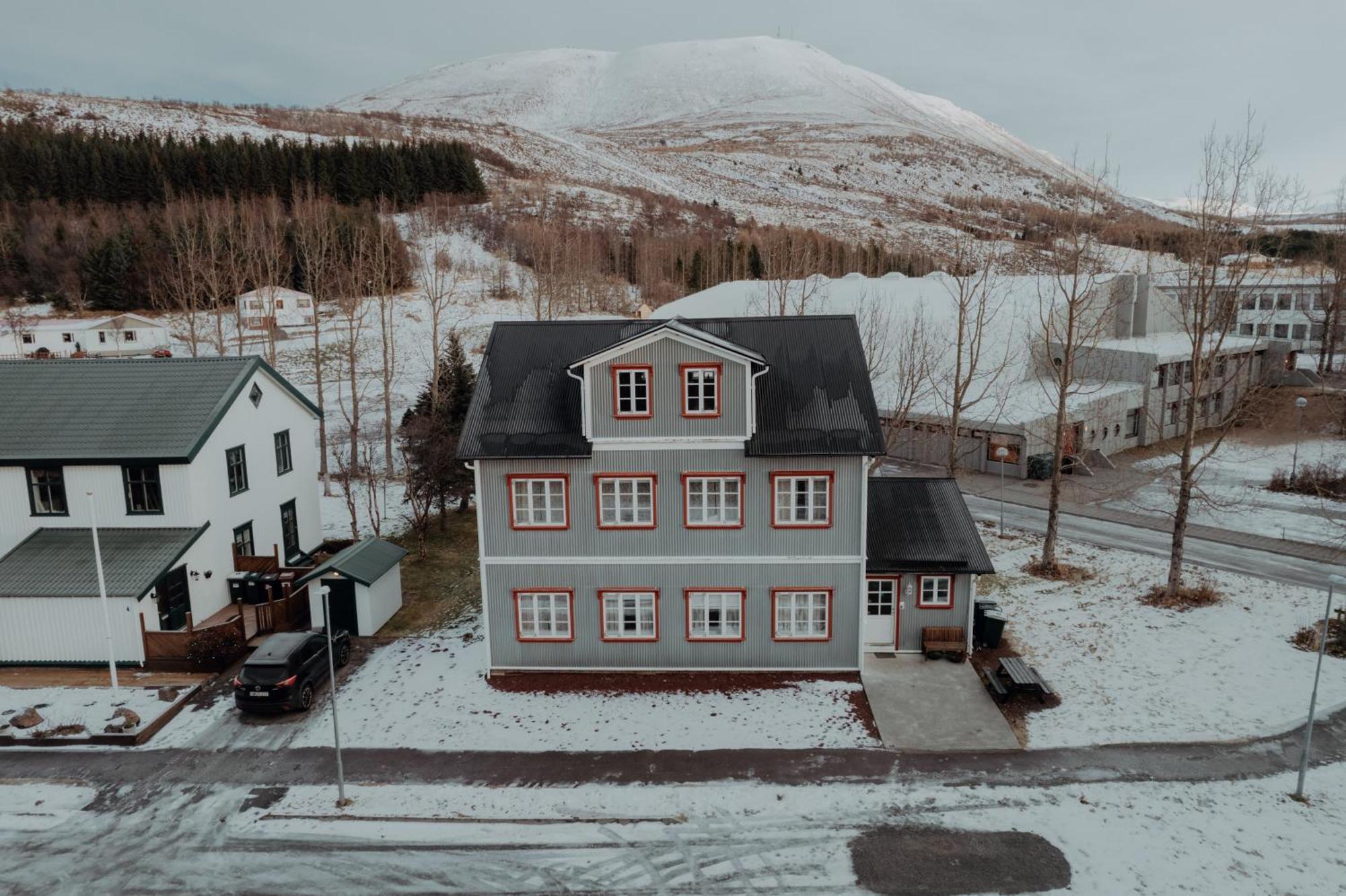 Gamli Skolinn Húsavík المظهر الخارجي الصورة